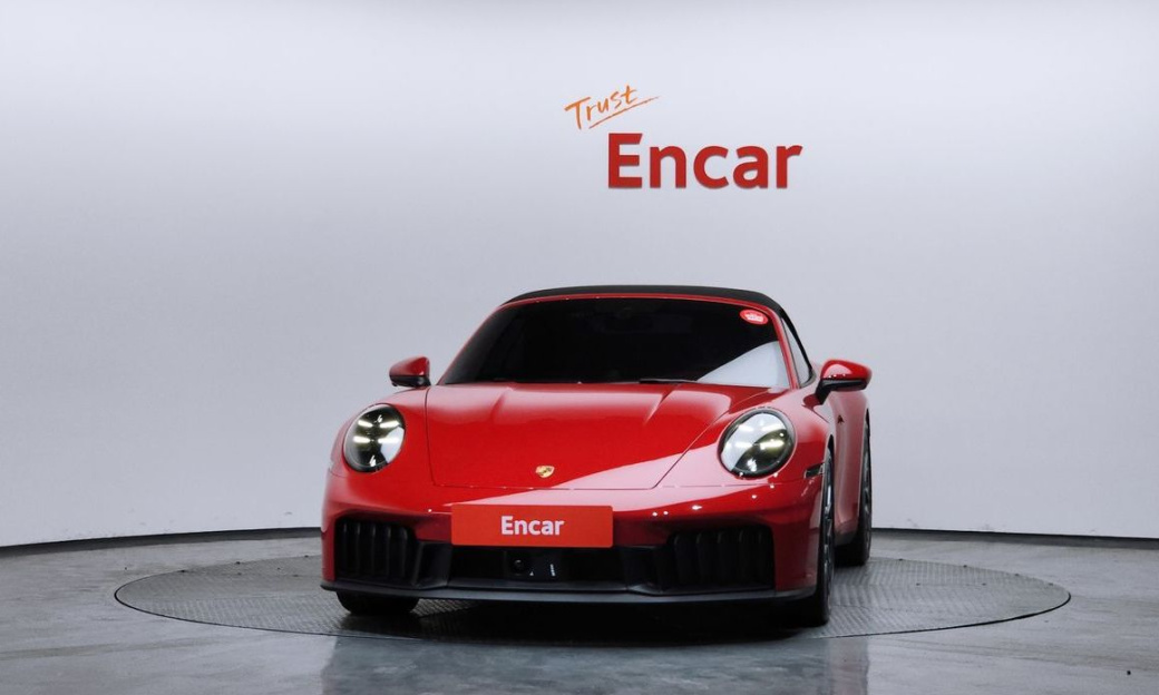 Porsche 911 Carrera GTS Cabriolet, 2025