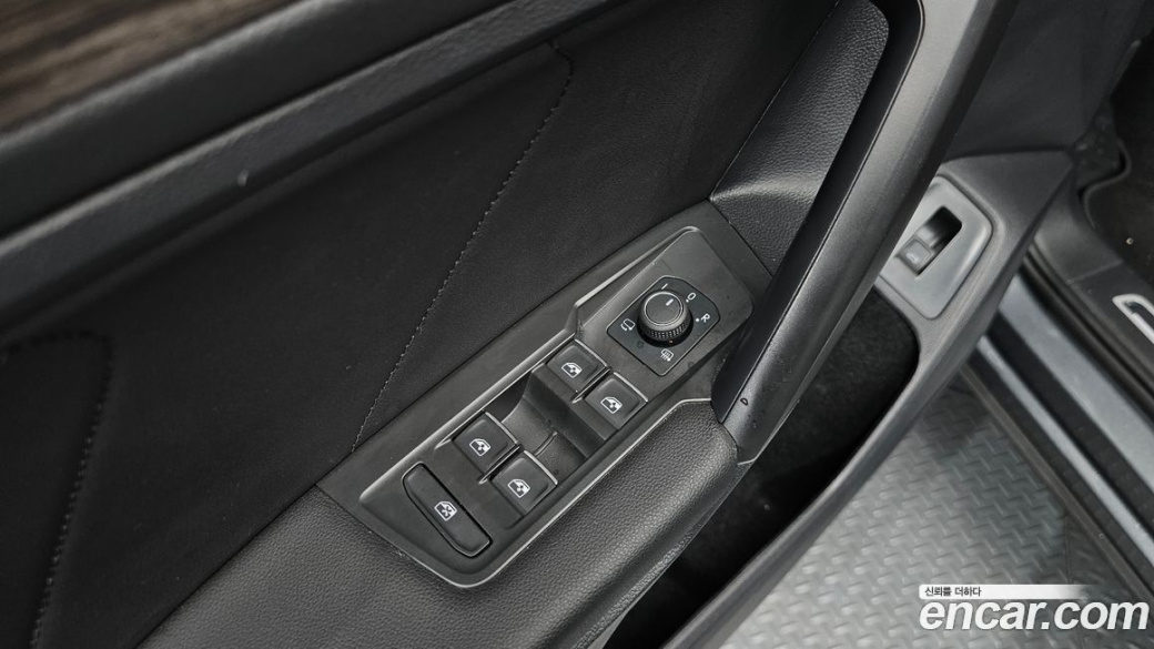 Volkswagen Tiguan 2.0 TSI Prestige, 2024