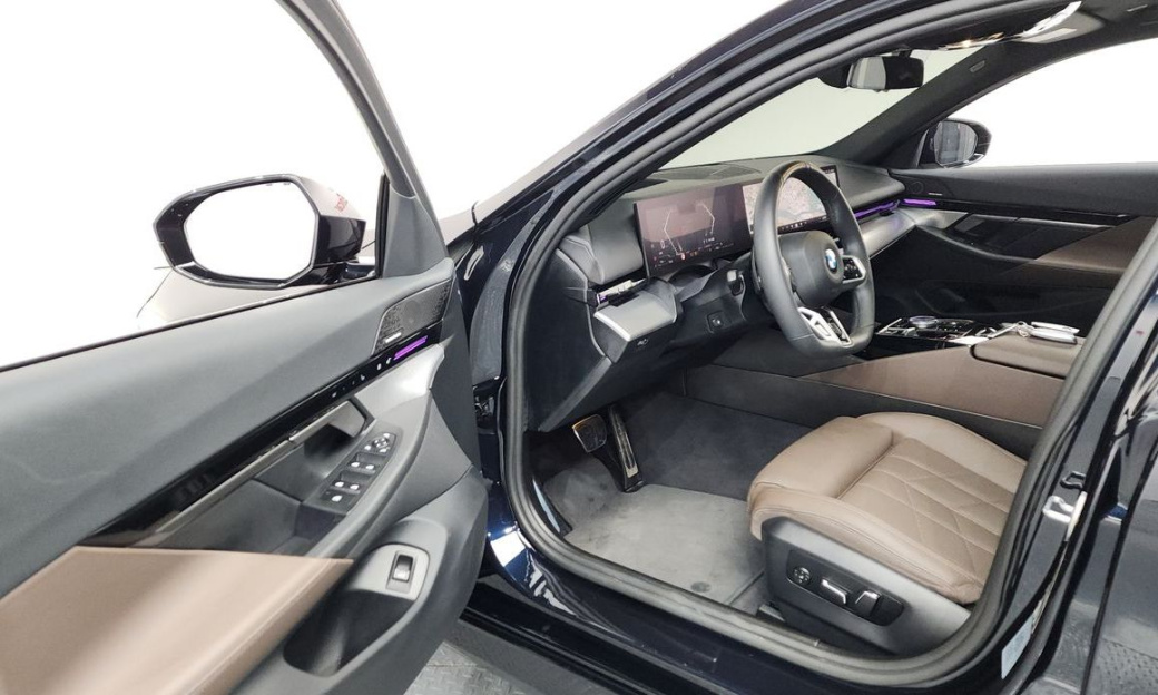 BMW 5-Series 520i M Sport, 2024