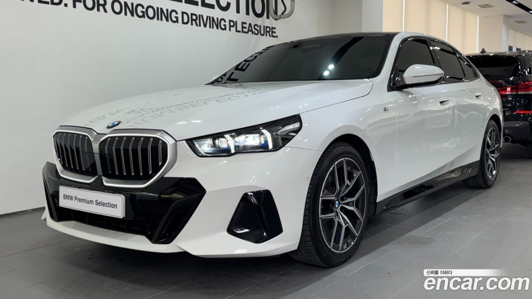 BMW 5-Series 520i M Sport, 2024