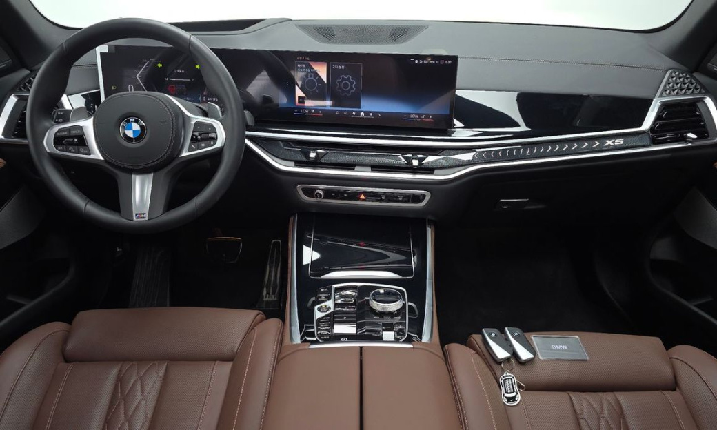 BMW X5 xDrive 40i M Sport, 2025