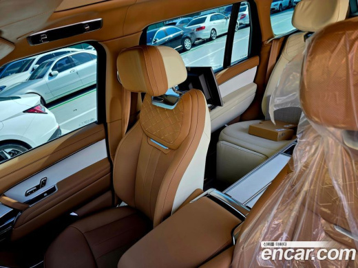 Land Rover Range Rover P530 SV Long Wheel Base, 2023