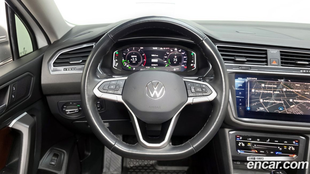 Volkswagen Tiguan 2.0 TSI Prestige, 2024