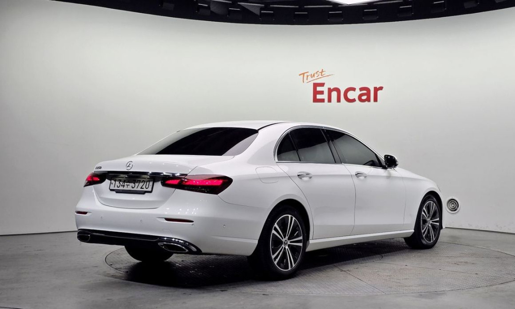 Mercedes-Benz E-Class E250 Avantgarde, 2022