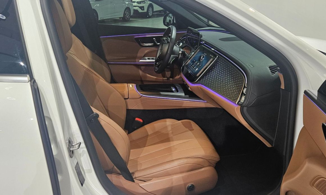 Mercedes-Benz E-Class E220d 4MATIC Exclusive, 2024