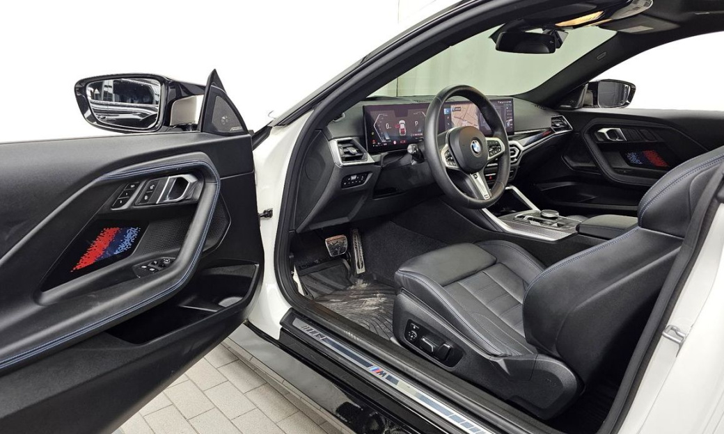 BMW 2-Series M240i xDrive Coupe, 2024