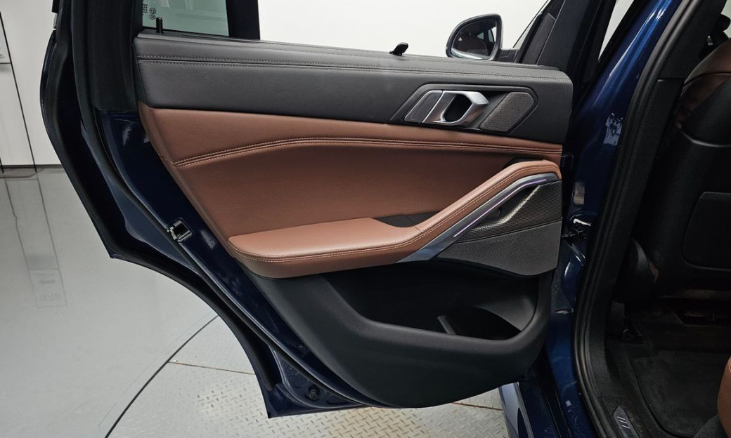 BMW X6 xDrive40i M Sport, 2023