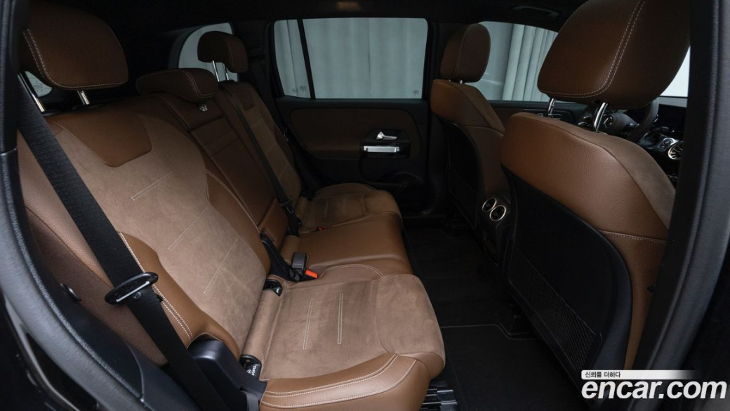 Mercedes-Benz GLB-Class GLB250 4MATIC, 2025
