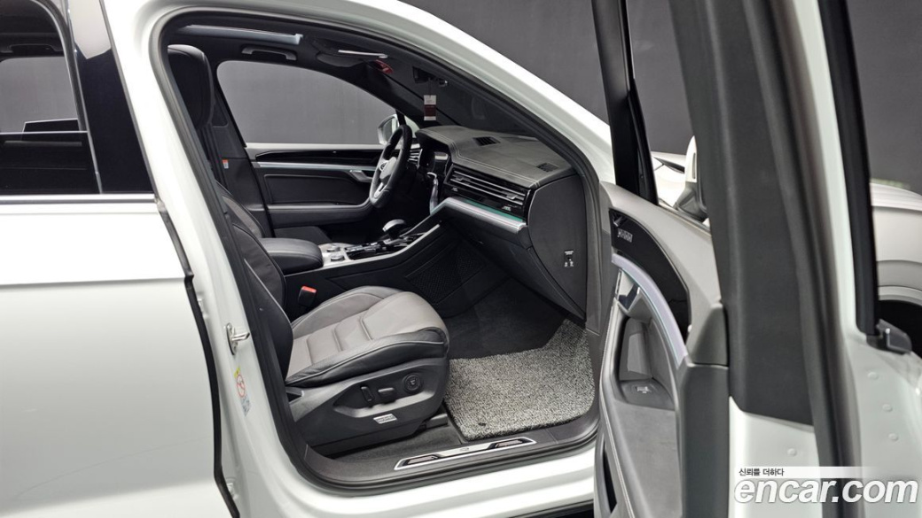 Volkswagen Touareg 3.0 TDI R-Line, 2023