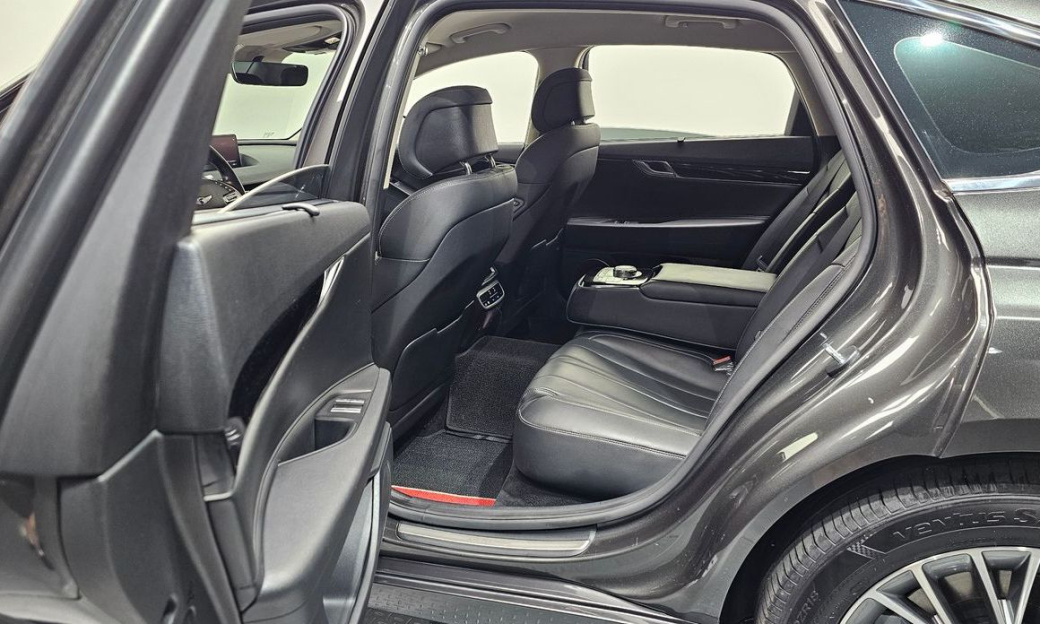 Genesis G80 Gasoline 2.5 Turbo AWD, 2023