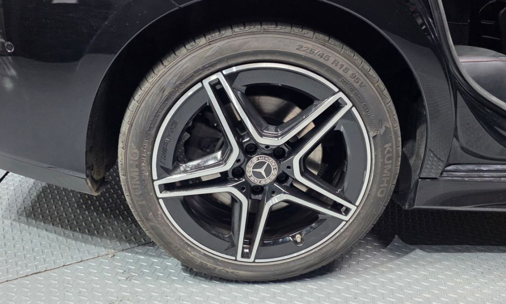 Mercedes-Benz CLA-Class CLA250 4MATIC, 2023