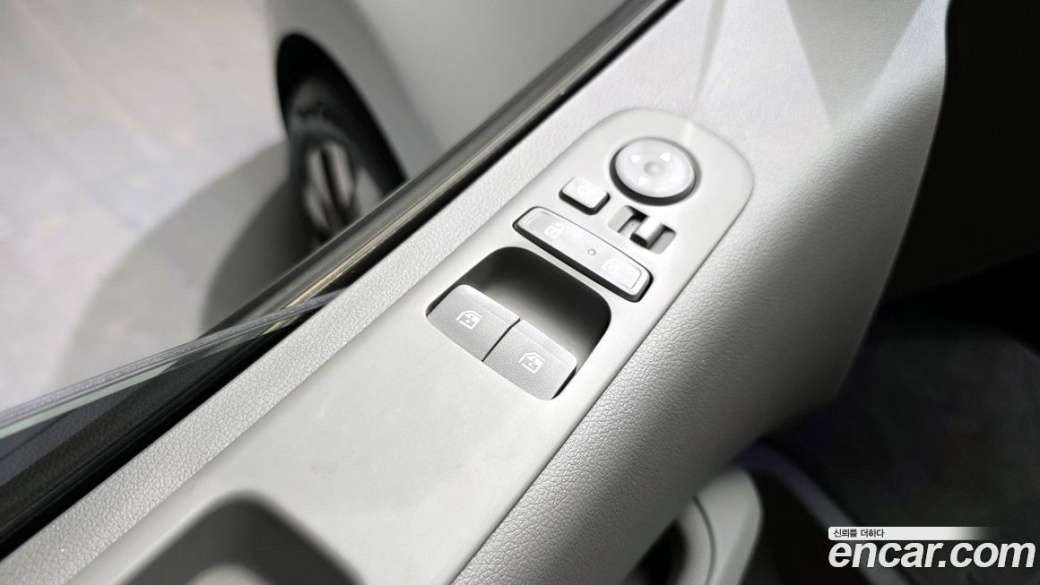 Hyundai Staria 2WD Camping Car, 2024