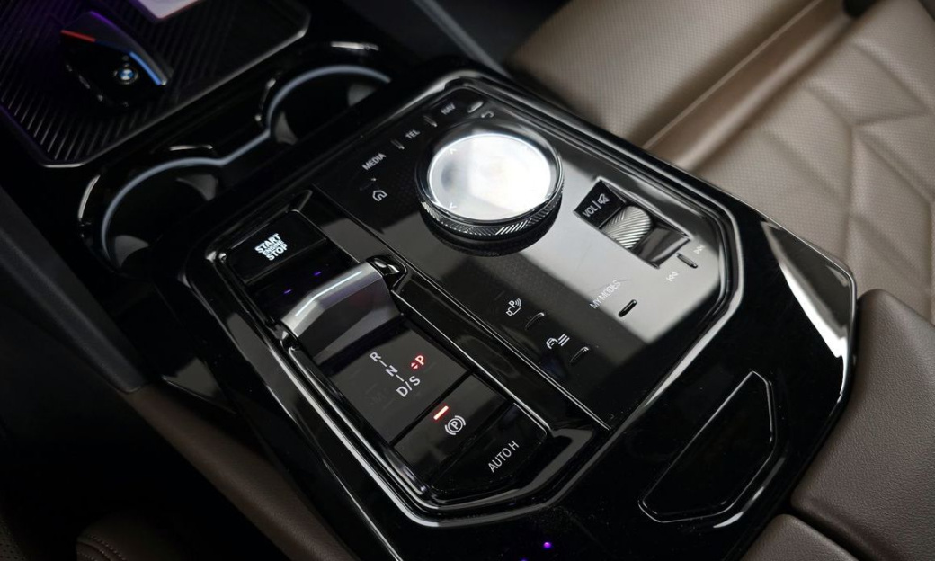 BMW 5-Series 520i M Sport, 2024
