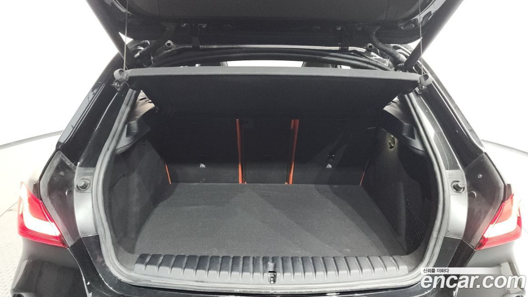 BMW 1-Series M135i xDrive, 2024