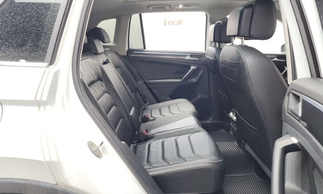 Volkswagen Tiguan 2.0 TDI Prestige, 2024