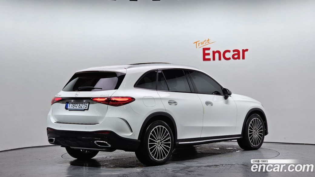 Mercedes-Benz GLC-Class GLC300 4MATIC AMG Line, 2025