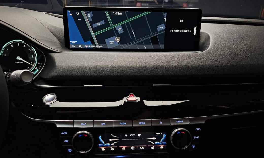 Genesis G80 Gasoline 2.5 Turbo 2WD, 2024