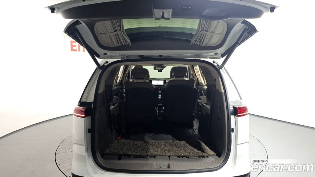 Kia Carnival 7-Seater Hi-Limousine, 2022