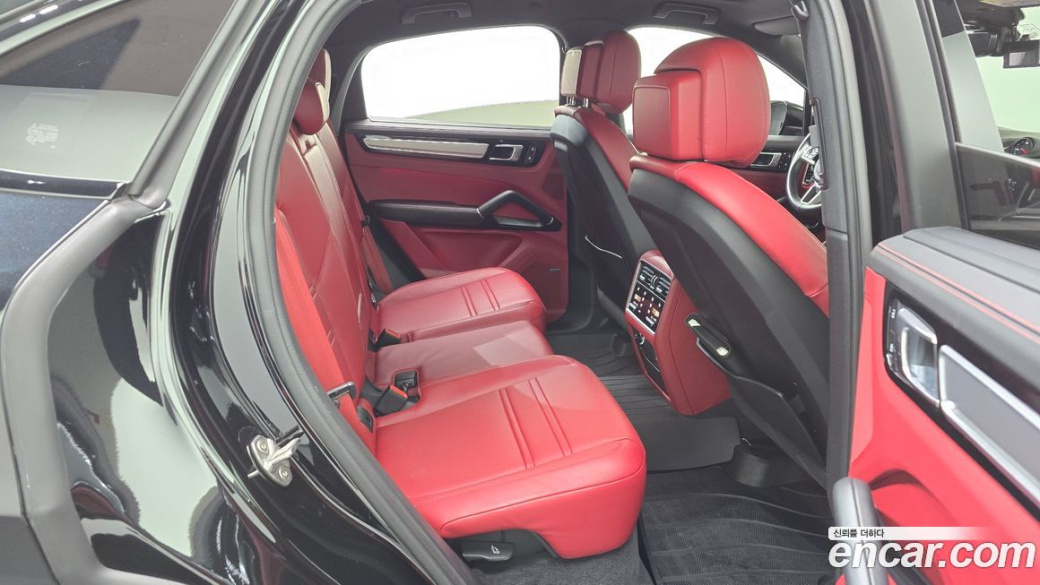 Porsche Cayenne 3.0 COUPE PLATINUM EDITION, 2023