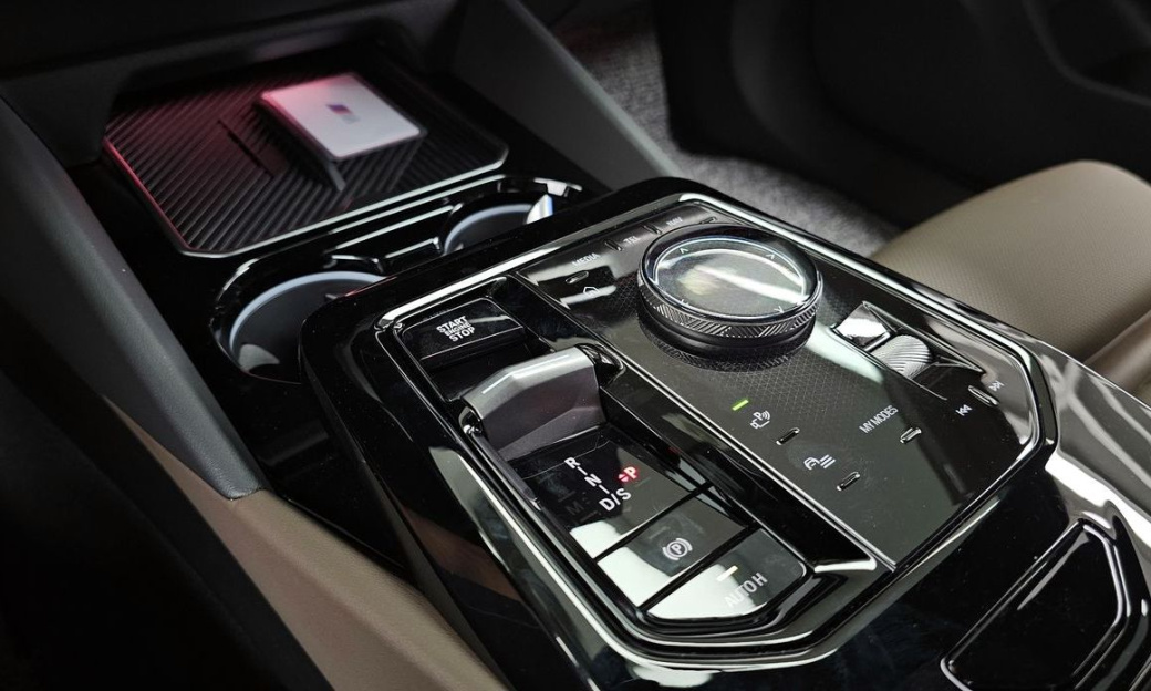 BMW 5-Series 520i M Sport, 2024