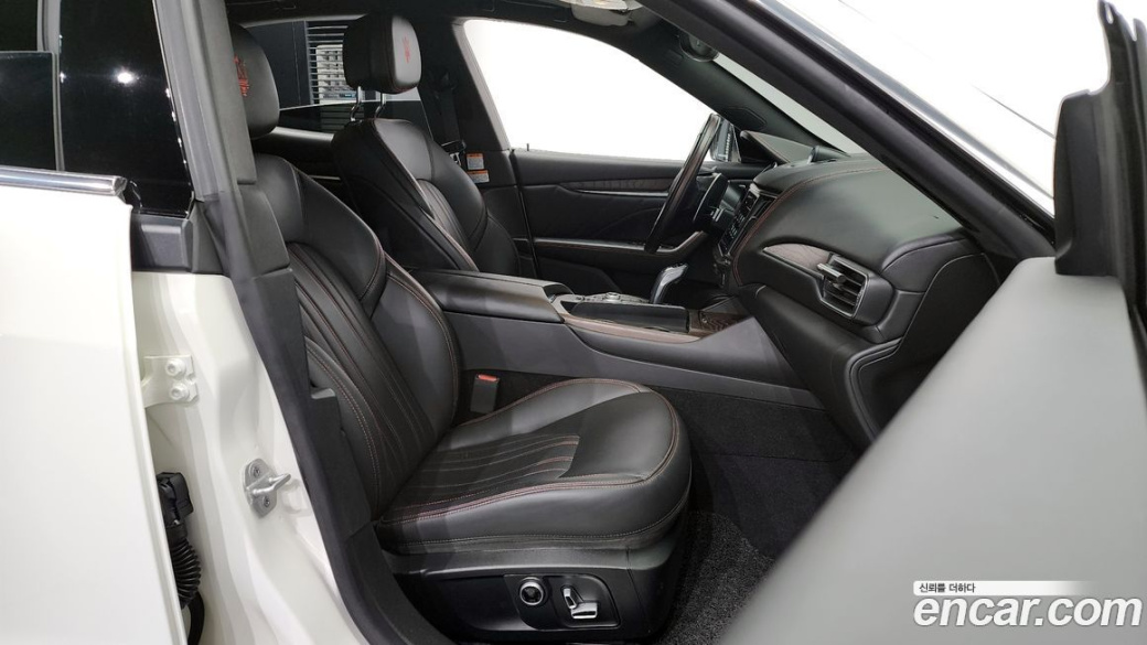 Maserati Levante 2.0 GT AWD, 2022
