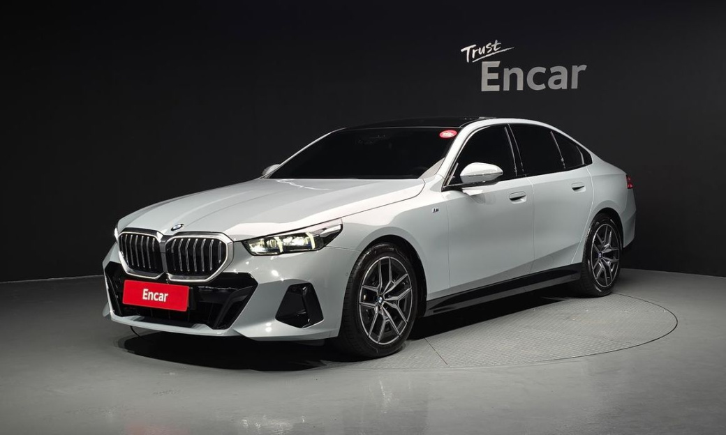 BMW 5-Series 520i M Sport, 2024