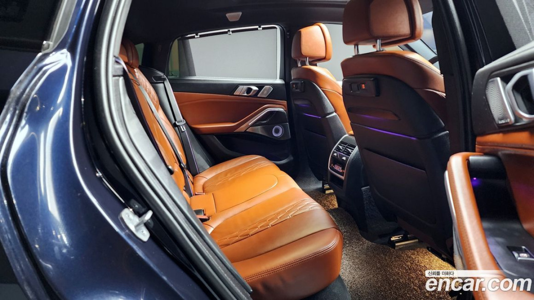 BMW X6 M50i, 2023