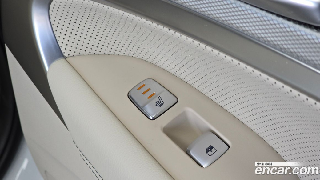Genesis G70 Gasoline 2.5T 2WD, 2025