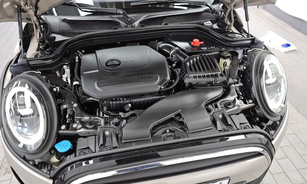 Mini Cooper Convertible Classic, 2024