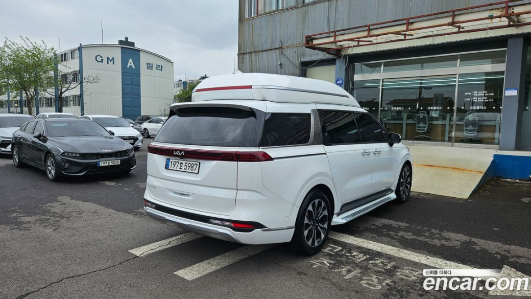 Kia Carnival 9-Seater Hi-Limousine, 2022