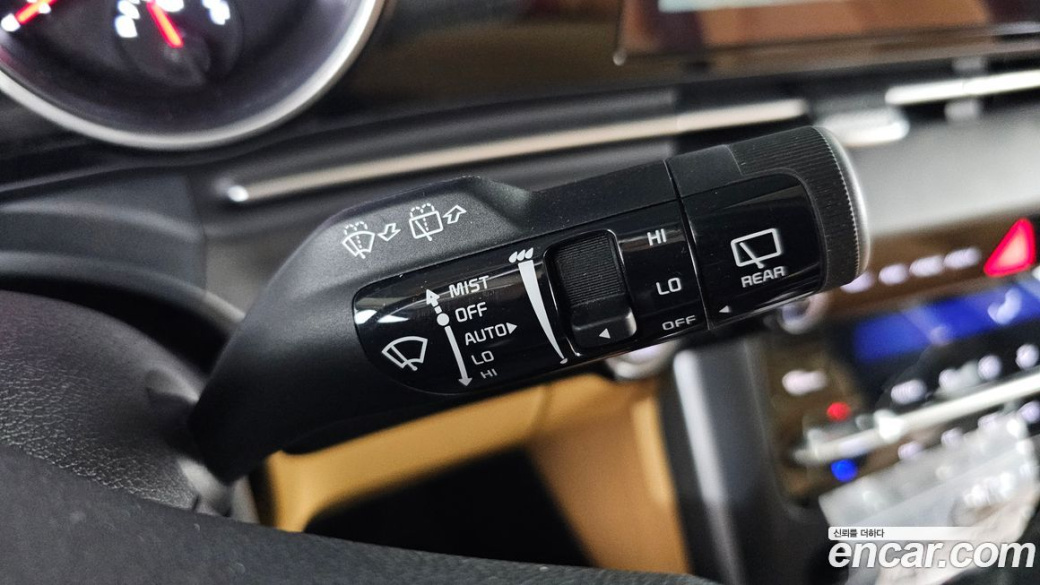 Kia Carnival 9-Seater Prestige, 2023