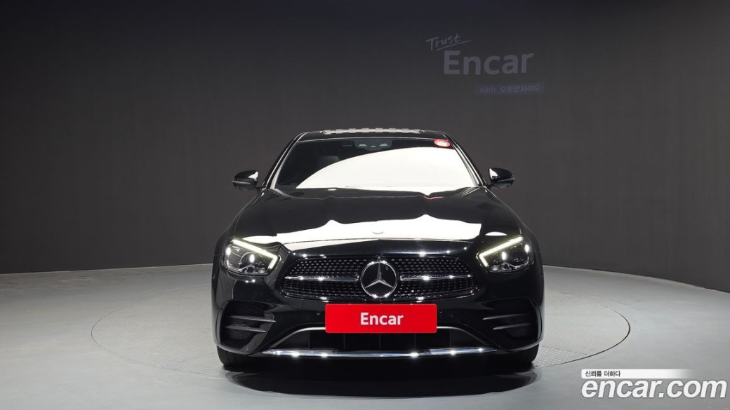 Mercedes-Benz E-Class E220d 4MATIC AMG Line, 2022
