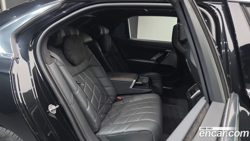 BMW 7-Series 740d xDrive Design Pure Excellence, 2023