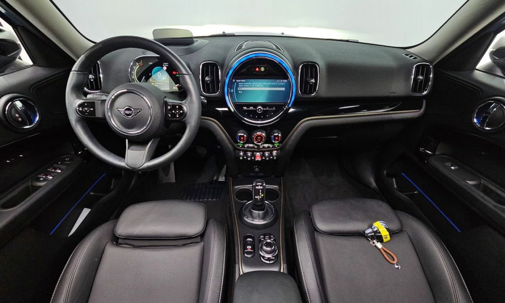 Mini Countryman Classic Plus Launch Pack, 2023