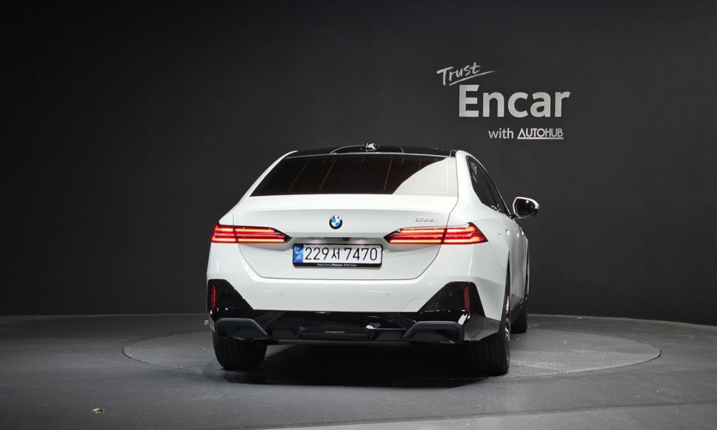 BMW 5-Series 520i M Sport, 2024