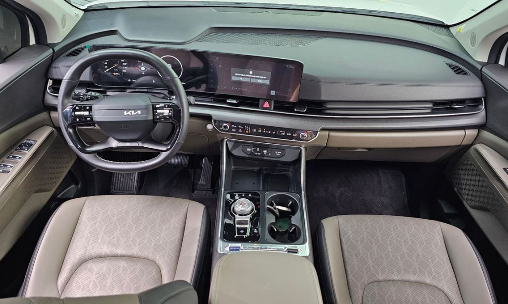Kia Carnival 9-Seater Noblesse, 2025