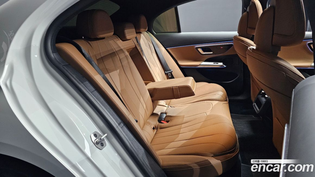 Mercedes-Benz E-Class E200 Avantgarde, 2025