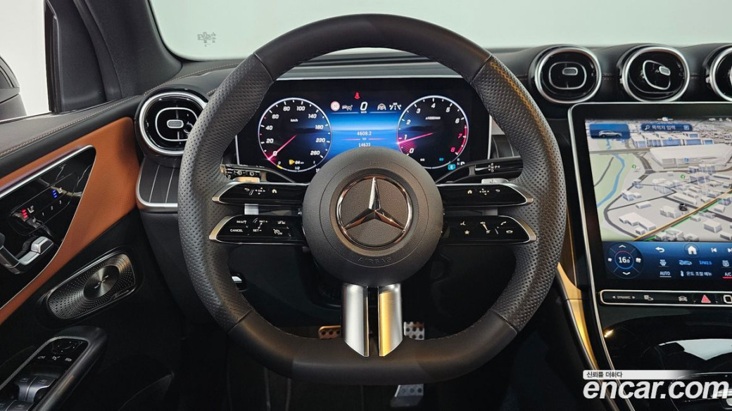 Mercedes-Benz GLC-Class GLC300 4MATIC AMG Line, 2024
