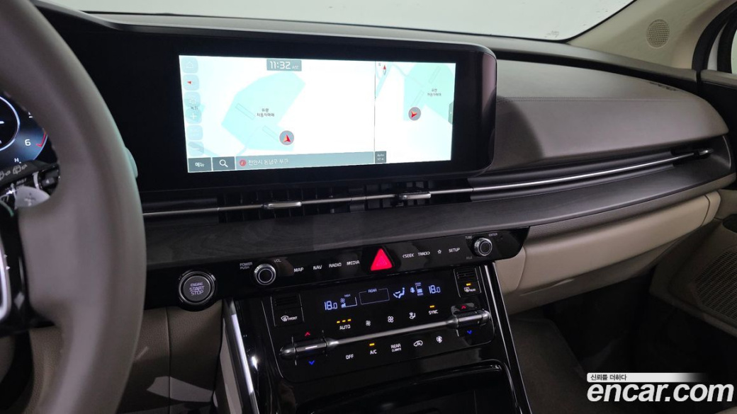 Kia Carnival 9-Seater Noblesse, 2023