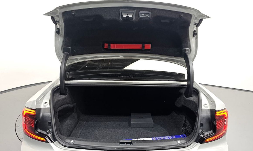 Volvo S90 B6 AWD Inscription, 2022