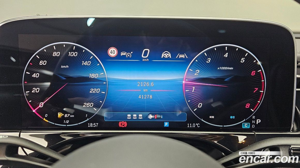 Mercedes-Benz E-Class E300 4MATIC AMG Line, 2024