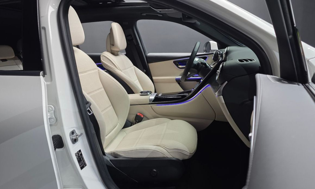 Mercedes-Benz GLC-Class GLC 300 4MATIC Avantgarde, 2025