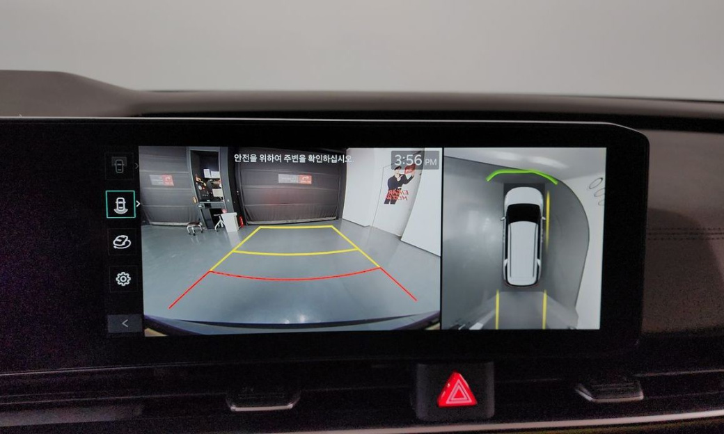 Kia Carnival 7-Seater Gravity, 2024