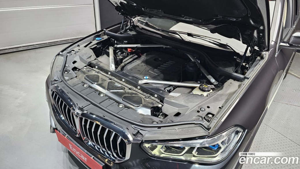 BMW X5 xDrive 40i xLine, 2023