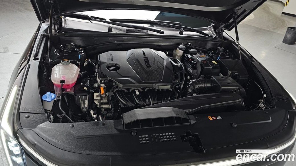 Kia K8 2.5 Gasoline 2WD, 2025
