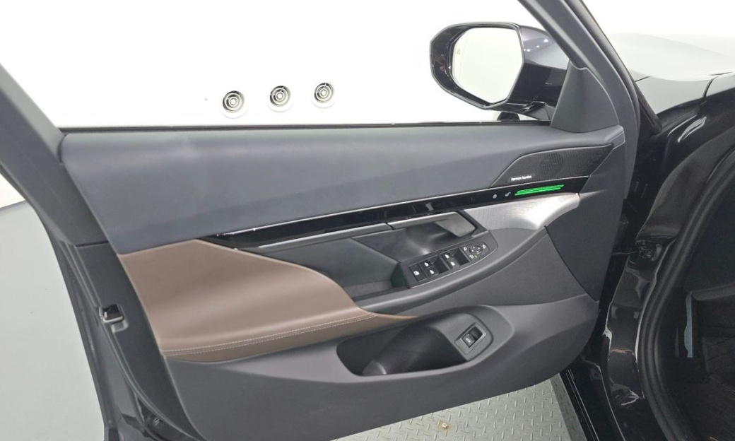 BMW 5-Series 520i M Sport, 2024