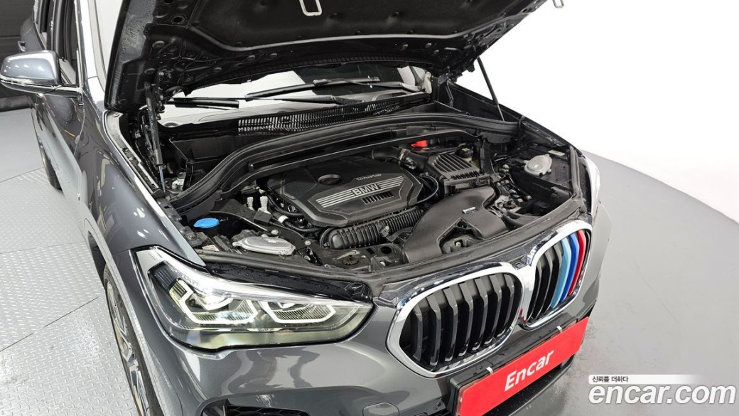 BMW X1 xDrive 20i M Sport, 2022