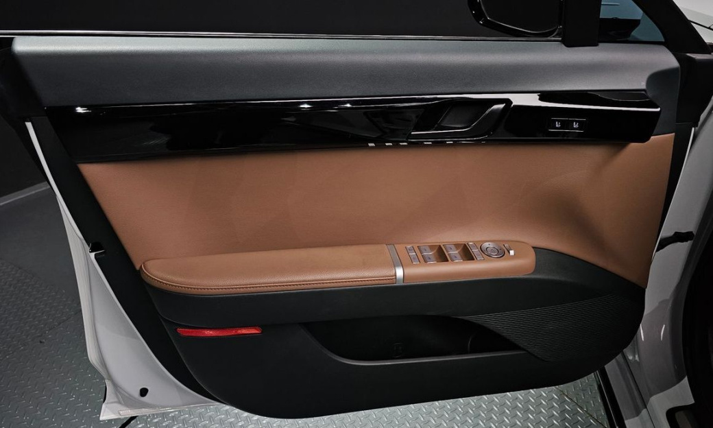 Hyundai Grandeur 2,5 Gasoline 2WD, 2023