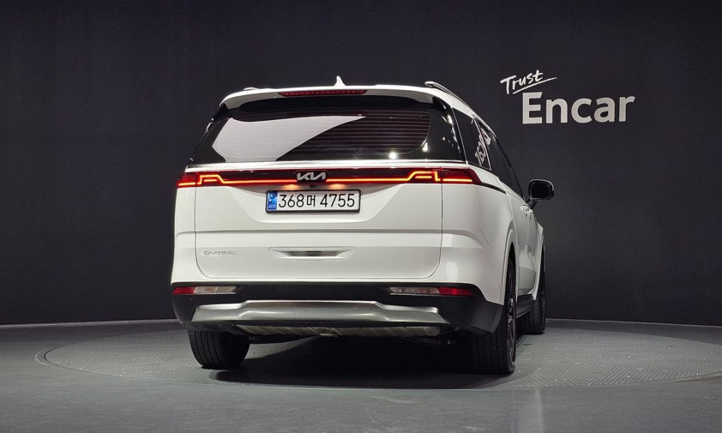 Kia Carnival 7-Seater Signature, 2023