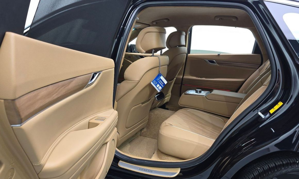 Genesis G80 Gasoline 2.5 Turbo AWD, 2025